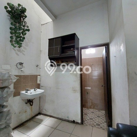 PROPERTI UNGGULAN! Rumah Strategis area Gunung Batu, LT 132m² LB 280m² PROPERTI UNGGULAN! Rumah Strategis area Gunung Batu, LT 132m² LB 280m²