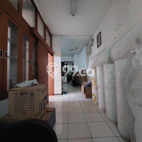 KAWASAN BISNIS! Ruko di , Luas 280m2m², Lokasi Premium KAWASAN BISNIS! Ruko di , Luas 280m2m², Lokasi Premium