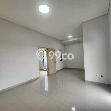 LISTING BARU! Rumah Strategis di Pondok Hijau, Luas 182m² LB 235m² LISTING BARU! Rumah Strategis di Pondok Hijau, Luas 182m² LB 235m²