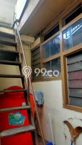 Ready to Use! Luxury House LT 313m2 Desain Elegan di Sumurbandung Ready to Use! Luxury House LT 313m2 Desain Elegan di Sumurbandung