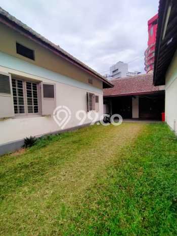 Komersial Disewa di Coblong, Bandung, LT 1535m2 / LB 330m2 Komersial Disewa di Coblong, Bandung, LT 1535m2 / LB 330m2