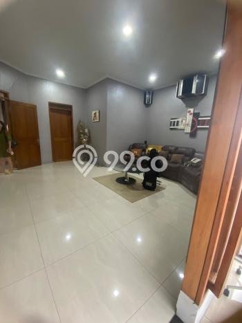 Rumah Mewah LB 600m2 Siap Pakai Desain Elegan di Singgasana, Bandung Rumah Mewah LB 600m2 Siap Pakai Desain Elegan di Singgasana, Bandung