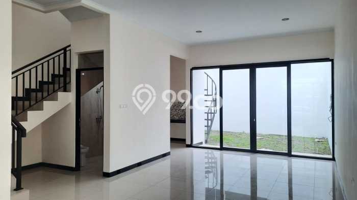 Rumah Modern 3 KT di Taman Kopo Indah Bandung Unfurnished Rumah Modern 3 KT di Taman Kopo Indah Bandung Unfurnished