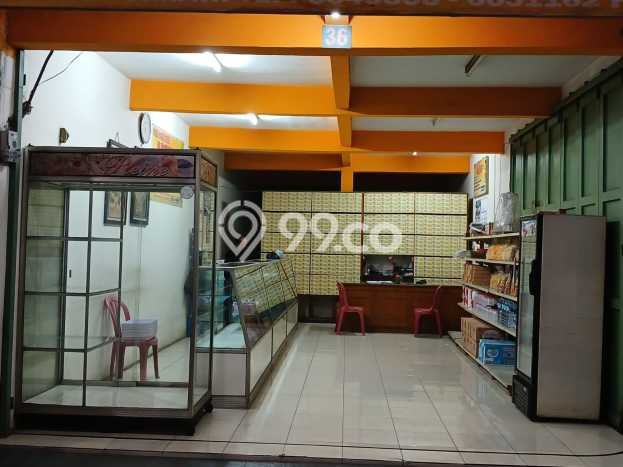 Disewakan Ruko di Pusat Kota Bandung Ramai Strategis Disewakan Ruko di Pusat Kota Bandung Ramai Strategis