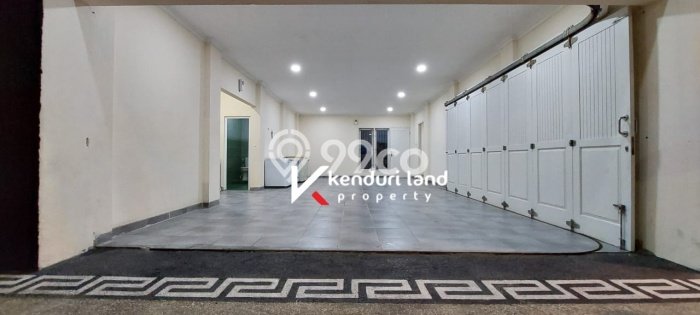 Ready to Use! Luxury House LT 512m2 Desain Modern di Jati Padang Ready to Use! Luxury House LT 512m2 Desain Modern di Jati Padang