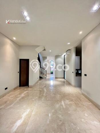 For Sale! Luxury House LT 174m2 Desain Modern di Kemang For Sale! Luxury House LT 174m2 Desain Modern di Kemang