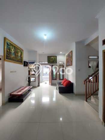 Hunian Cantik Modern Lb 170m2 di Jagakarsa, Jakarta Selatan Hunian Cantik Modern Lb 170m2 di Jagakarsa, Jakarta Selatan