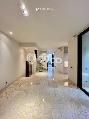 For Sale! Luxury House LT 174m2 Desain Modern di Kemang For Sale! Luxury House LT 174m2 Desain Modern di Kemang