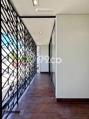 For Sale! Luxury House LT 174m2 Desain Modern di Kemang For Sale! Luxury House LT 174m2 Desain Modern di Kemang