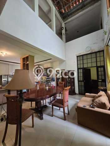 Rumah kawasan , Bandung, LT 422m2m² Bangunan 300m2m² Rumah kawasan , Bandung, LT 422m2m² Bangunan 300m2m²