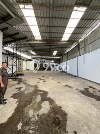 Unit Gudang Disewakan di Taman Kopo Indah di Area Ramai & Strategis Unit Gudang Disewakan di Taman Kopo Indah di Area Ramai & Strategis