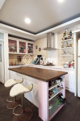 DIJUAL CEPAT! Rumah , Bandung, LT 245m2m² LB 300m2m² DIJUAL CEPAT! Rumah , Bandung, LT 245m2m² LB 300m2m²