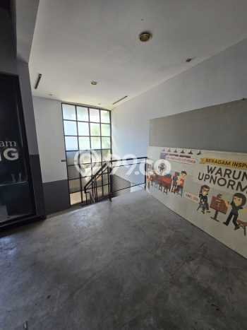 Disewakan Komersial Kawasan Pasir Kaliki, Luas 600m², Lokasi Komersial Disewakan Komersial Kawasan Pasir Kaliki, Luas 600m², Lokasi Komersial