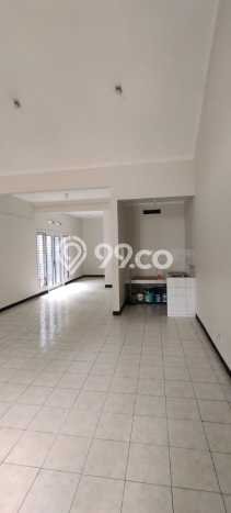 Disewakan! Rumah 2 Kamar Tidur &
2 Kamar Mandi di Kota Baru Parahyangan, Bandung Disewakan! Rumah 2 Kamar Tidur &
2 Kamar Mandi di Kota Baru Parahyangan, Bandung