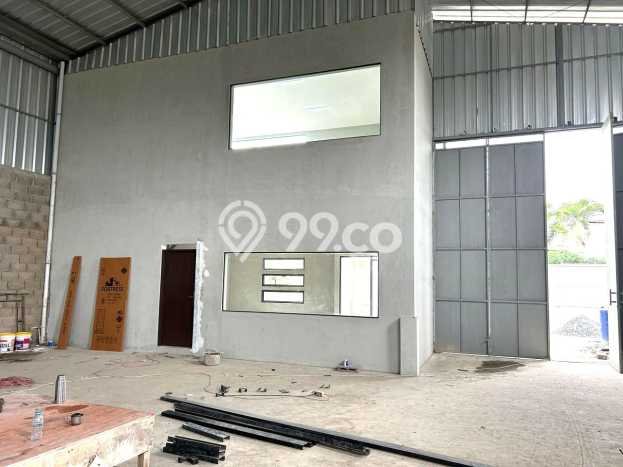 Gudang Strategis di Batujajar, Luas 850m², Kawasan Komersial, Tingkat Keramaian Tinggi Gudang Strategis di Batujajar, Luas 850m², Kawasan Komersial, Tingkat Keramaian Tinggi