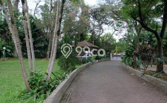 Rumah Elit LB 510m2 Siap Pakai Desain Elegan di Dago, Bandung Rumah Elit LB 510m2 Siap Pakai Desain Elegan di Dago, Bandung