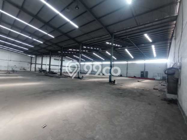 Jual Gudang Premium Kawasan Soekarno Hatta, Luas 3000m², Mainroad, Area Bisnis Jual Gudang Premium Kawasan Soekarno Hatta, Luas 3000m², Mainroad, Area Bisnis