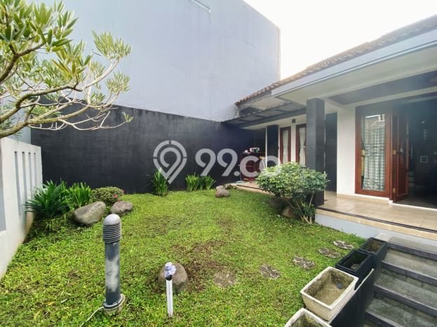 Rumah Luxury Modern Tanpa Renovasi di Setra Duta Bandung Rumah Luxury Modern Tanpa Renovasi di Setra Duta Bandung
