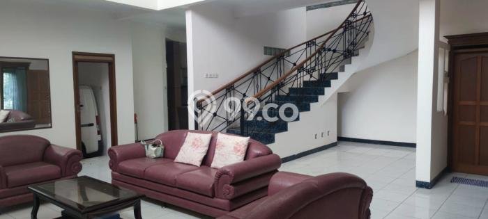 Dijual Rumah 4 Kamar Lokasi Strategis Nyaman dan Strategis di Bojongloa Kidul Dijual Rumah 4 Kamar Lokasi Strategis Nyaman dan Strategis di Bojongloa Kidul