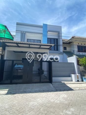 Lokasi strategis! Rumah siap pakai disewakan di Rungkut LB 128m2 Lokasi strategis! Rumah siap pakai disewakan di Rungkut LB 128m2