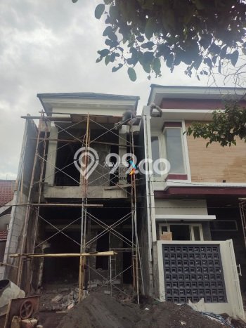 For Sale Rumah 3 Kamar Lokasi Ideal Nyaman dan Strategis di Rungkut For Sale Rumah 3 Kamar Lokasi Ideal Nyaman dan Strategis di Rungkut