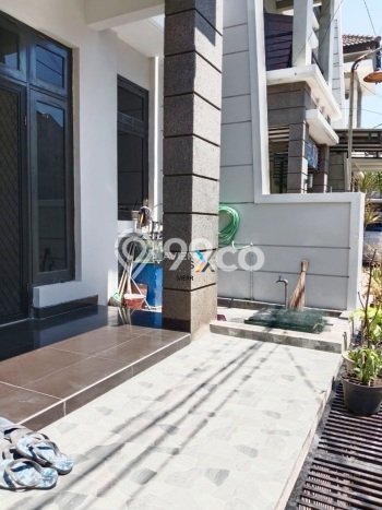 Rumah Bagus Siap Huni Di Sukolilo Luas 127m2 Lokasi Strategis Rumah Bagus Siap Huni Di Sukolilo Luas 127m2 Lokasi Strategis