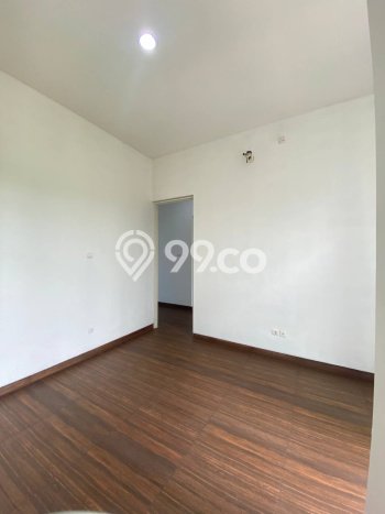 Dijual Rumah Mewah Elegan Dengan View Cantik di Menganti, Surabaya Dijual Rumah Mewah Elegan Dengan View Cantik di Menganti, Surabaya
