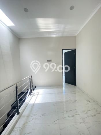 Dijual Rumah Minimalis Bagus Punya 4 KT di Wiyung Surabaya SHM Dijual Rumah Minimalis Bagus Punya 4 KT di Wiyung Surabaya SHM