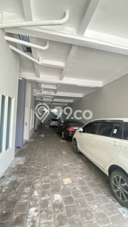 Hunian Mewah Dijual LT 272m2 di Sambikerep, Surabaya Hunian Mewah Dijual LT 272m2 di Sambikerep, Surabaya