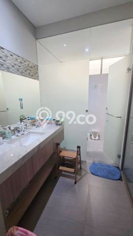 Siap Huni Rumah Mewah 4 Kamar di Sukolilo Dekat ke Mana Saja Siap Huni Rumah Mewah 4 Kamar di Sukolilo Dekat ke Mana Saja