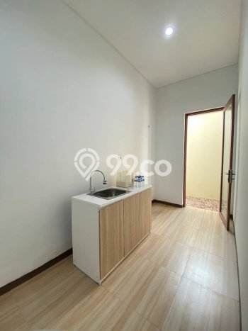 Dijual Rumah Mewah Elegan Dengan View Cantik di Menganti, Surabaya Dijual Rumah Mewah Elegan Dengan View Cantik di Menganti, Surabaya