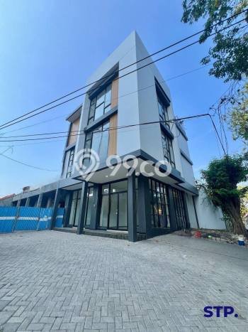 Ruko Dijual di Prime Area Surabaya Luas 211m2 Ruko Dijual di Prime Area Surabaya Luas 211m2