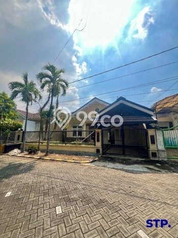 Hunian Mewah Dijual LT 311m2 di Rungkut, Surabaya Hunian Mewah Dijual LT 311m2 di Rungkut, Surabaya
