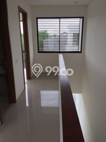 Jual Rumah Strategis Bagus Punya 3 KT di Wiyung Surabaya - Jual Rumah Strategis Bagus Punya 3 KT di Wiyung Surabaya -