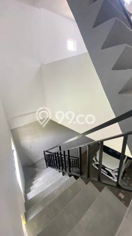 Hunian Mewah Dijual LT 272m2 di Sambikerep, Surabaya Hunian Mewah Dijual LT 272m2 di Sambikerep, Surabaya