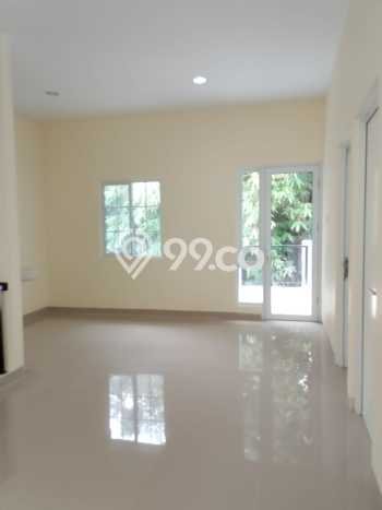 Dijual Cepat Rumah Favorit Siap Huni LB 180m2 di BSD, Tangerang Selatan Dijual Cepat Rumah Favorit Siap Huni LB 180m2 di BSD, Tangerang Selatan