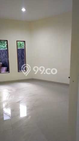 Jual Rumah Strategis Bagus Punya 5 KT di Serpong Tangerang Selatan SHM Jual Rumah Strategis Bagus Punya 5 KT di Serpong Tangerang Selatan SHM