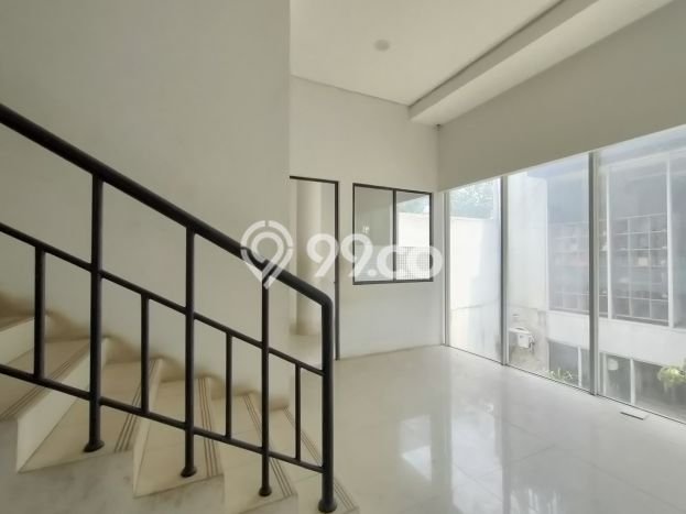 Ruko Dijual Lokasi Stratagis di BSD Tangerang Selatan Cocok untuk Bisnis Ruko Dijual Lokasi Stratagis di BSD Tangerang Selatan Cocok untuk Bisnis