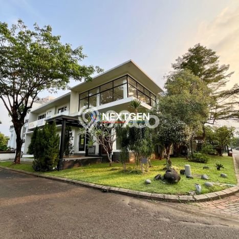 Jual Rumah Mewah Elegan Dengan View Eksklusif di Gading Serpong, Tangerang Jual Rumah Mewah Elegan Dengan View Eksklusif di Gading Serpong, Tangerang