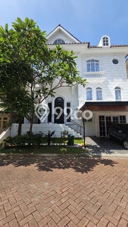 Rumah Luxury Modern Tanpa Renovasi di Gading Serpong Tangerang Rumah Luxury Modern Tanpa Renovasi di Gading Serpong Tangerang