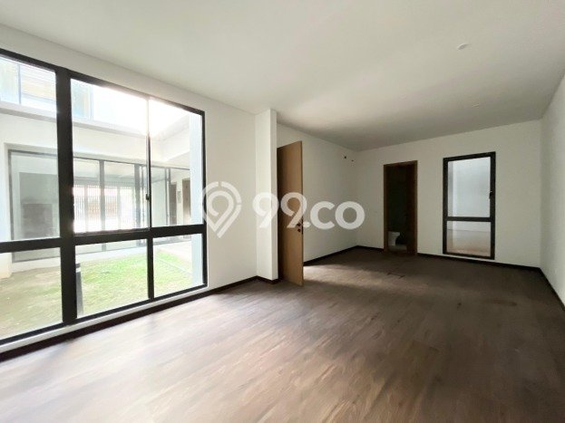Dijual Rumah Premium dengan Fasilitas Sekitar Lengkap di BSD, Tangerang Selatan Dijual Rumah Premium dengan Fasilitas Sekitar Lengkap di BSD, Tangerang Selatan