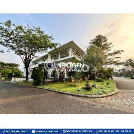 Jual Rumah Mewah Elegan Dengan View Eksklusif di Gading Serpong, Tangerang Jual Rumah Mewah Elegan Dengan View Eksklusif di Gading Serpong, Tangerang