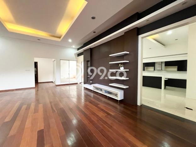 Hunian Elit LB 1600m2 Siap Huni Desain Elegan di Gading Serpong, Tangerang Hunian Elit LB 1600m2 Siap Huni Desain Elegan di Gading Serpong, Tangerang