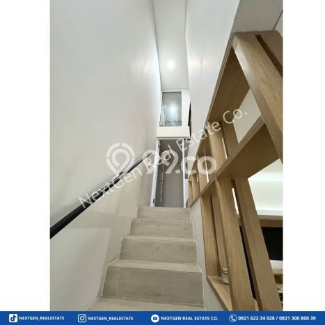 PREMIUM CHOICE! Rumah di BSD City, 2 KM, Area Asri, Luas 50m² LB 68m² PREMIUM CHOICE! Rumah di BSD City, 2 KM, Area Asri, Luas 50m² LB 68m²