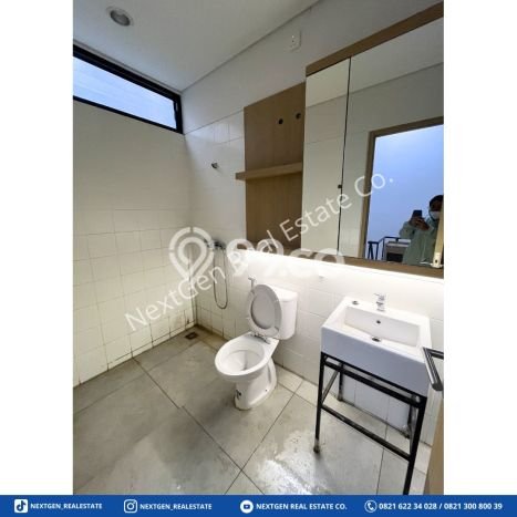 PREMIUM CHOICE! Rumah di BSD City, 2 KM, Area Asri, Luas 50m² LB 68m² PREMIUM CHOICE! Rumah di BSD City, 2 KM, Area Asri, Luas 50m² LB 68m²