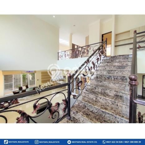 EXCLUSIVE HOME! Rumah di Gading Serpong, 4 KM, Design Minimalis, LT 586m² LB 800m² EXCLUSIVE HOME! Rumah di Gading Serpong, 4 KM, Design Minimalis, LT 586m² LB 800m²