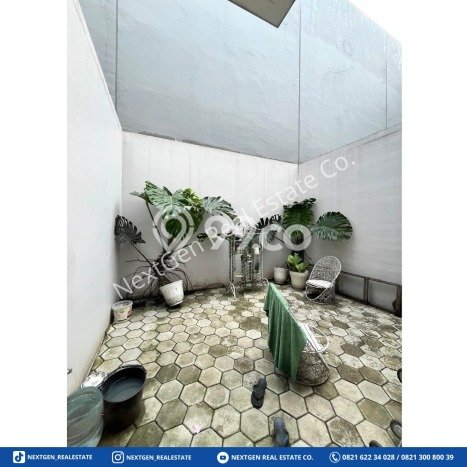 LOKASI STRATEGIS! Ruko Disewakan di Gading Serpong, Luas 162m², Pusat Usaha LOKASI STRATEGIS! Ruko Disewakan di Gading Serpong, Luas 162m², Pusat Usaha