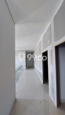 Disewakan Ruko di Kawasan Ramai BSD City Luas 1192m2 Disewakan Ruko di Kawasan Ramai BSD City Luas 1192m2