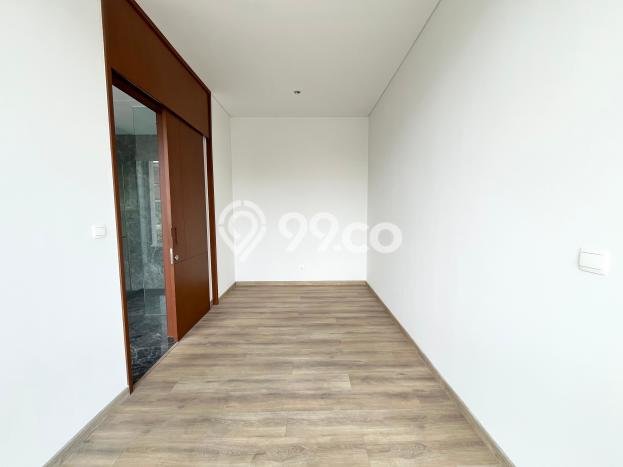 Hunian Mewah Dijual LT 570m2 di BSD, Tangerang Selatan Hunian Mewah Dijual LT 570m2 di BSD, Tangerang Selatan