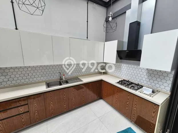 Rumah Cantik Siap Pakai Di BSD Luas 337m2 Lokasi Strategis Rumah Cantik Siap Pakai Di BSD Luas 337m2 Lokasi Strategis